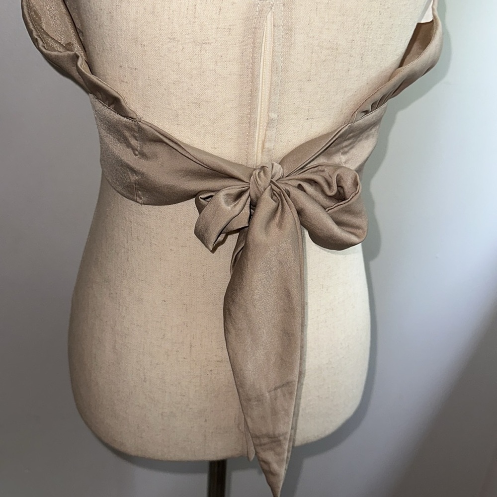 Taupe Halter Top with open back - Picture 5 of 7